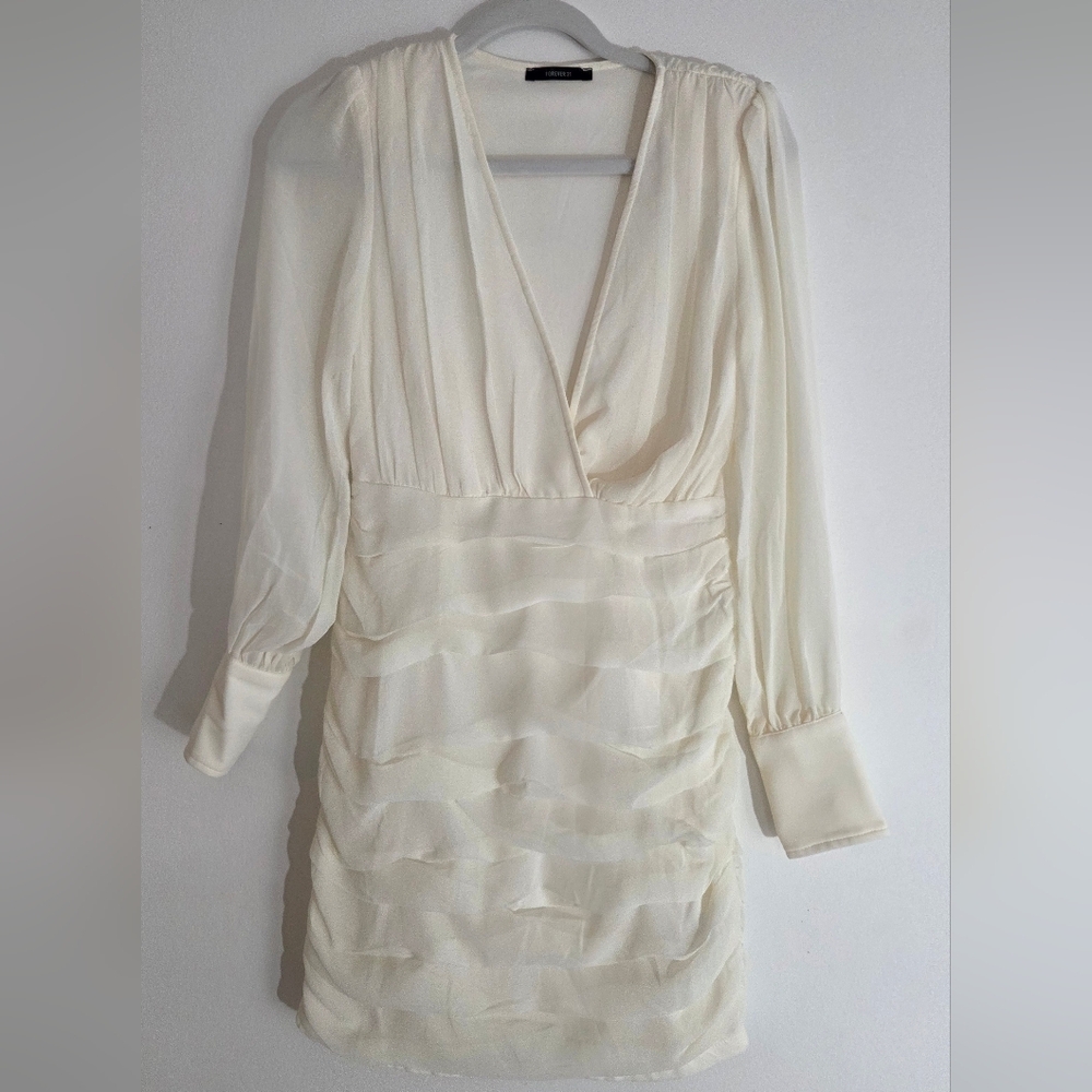 Forever 21 Ivory V-Neck Dress Size S